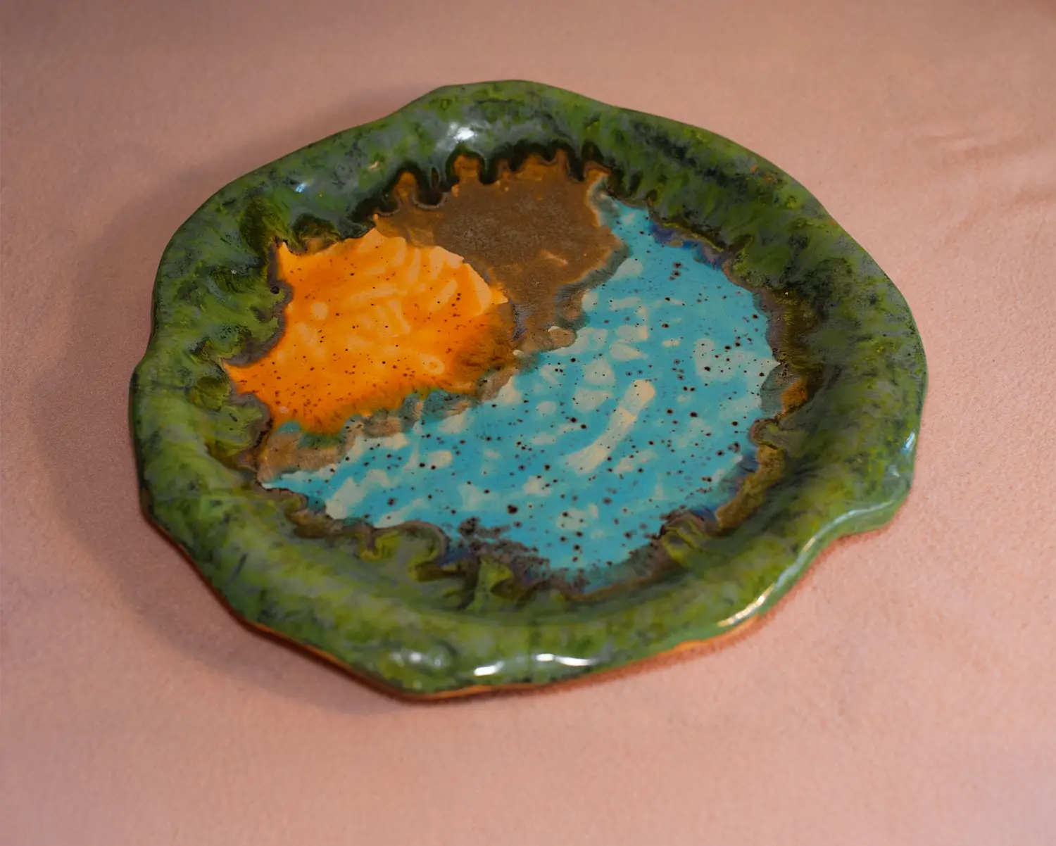 Keramický tác dekor Keramický tác dekor