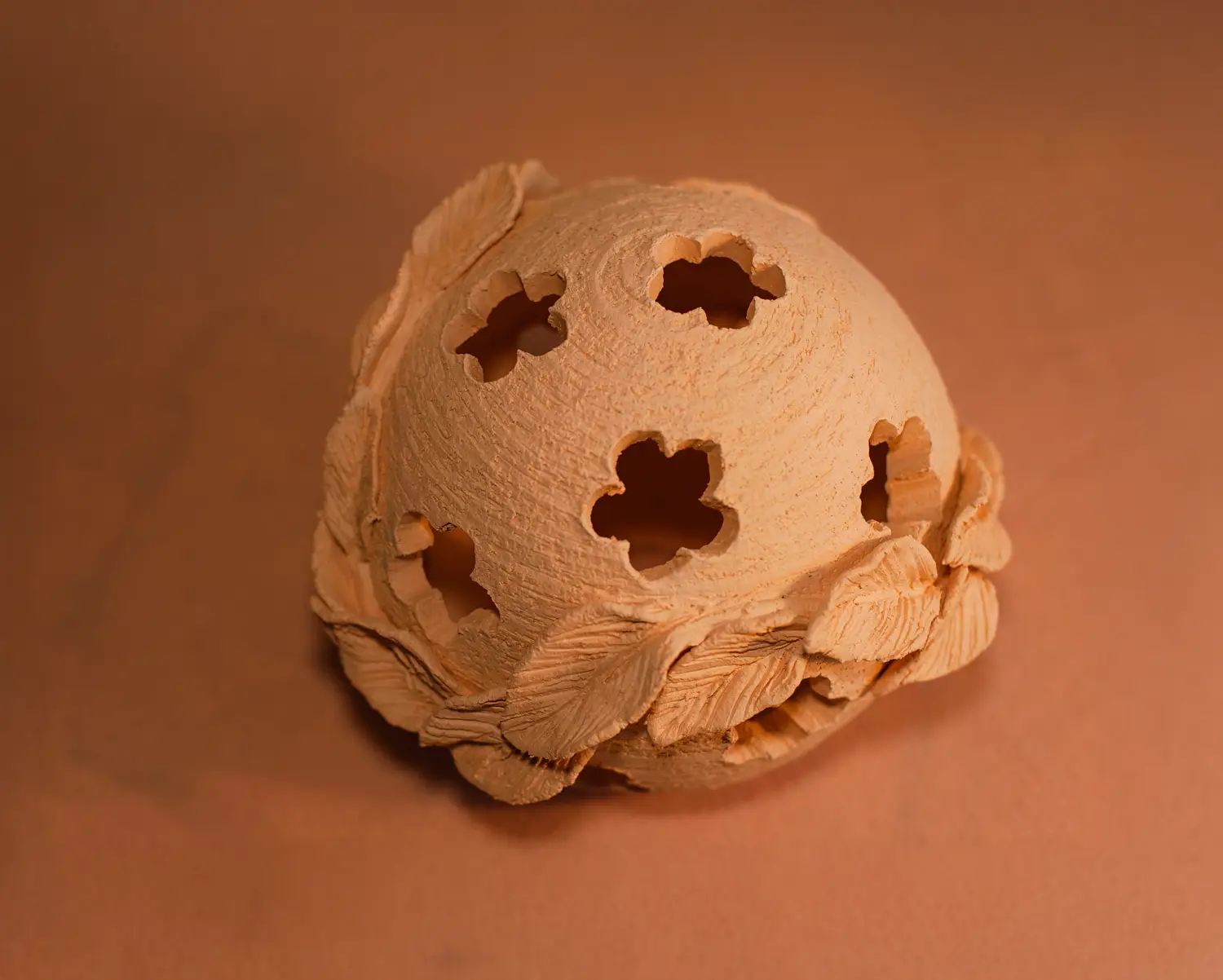 Koule rozlítaný list a květy Koule "rozlítaný list a květy"