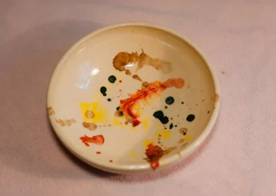 Miska "trochu divoká"