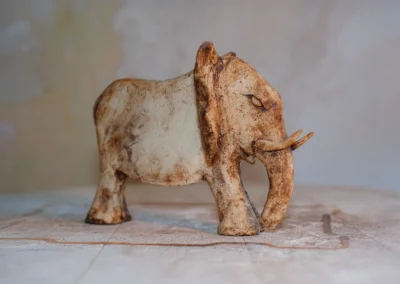 Keramický slon plastika